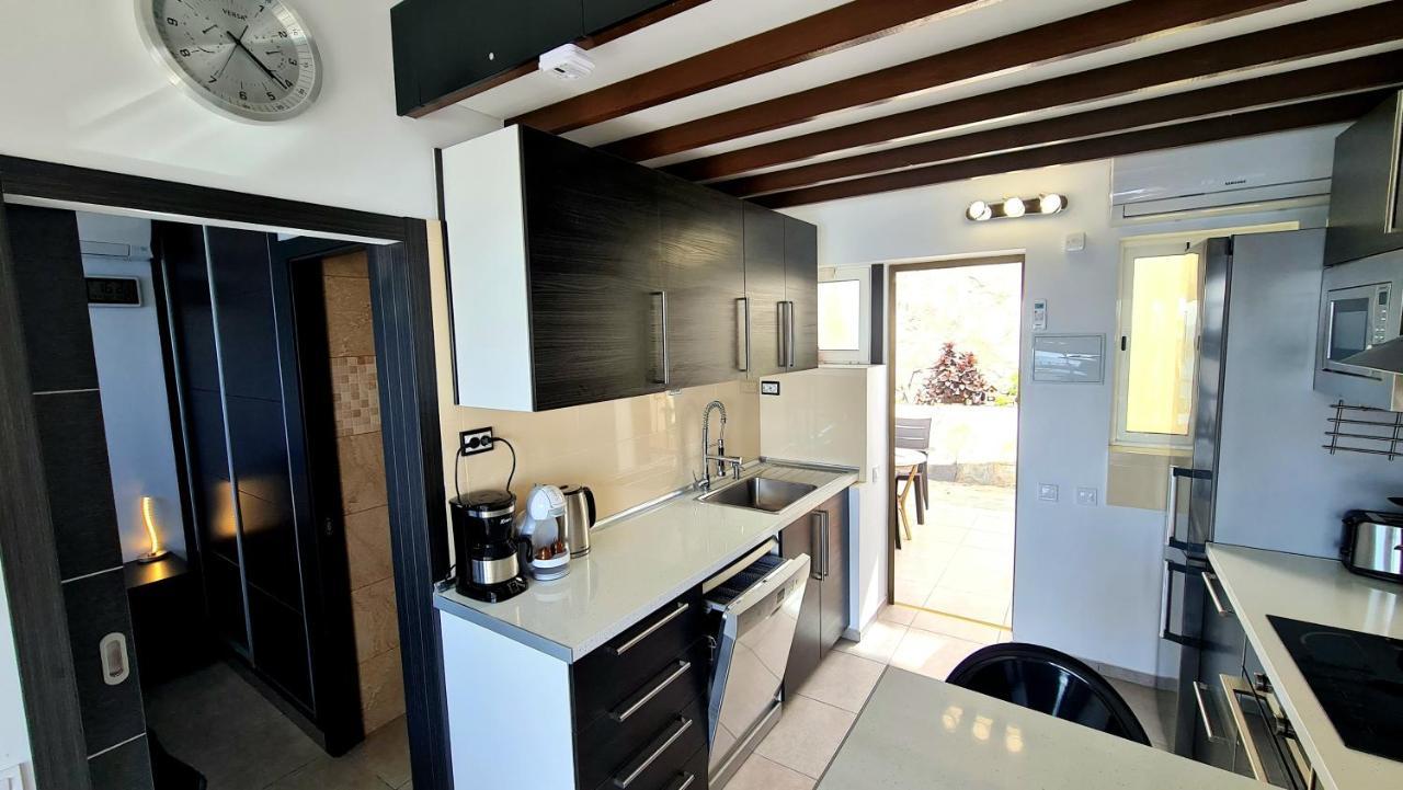 דירות פאטלוואקה Deluxe Seaview-Sunsets !Transfe-R Inc! Pool,2Aircond,2Tv65",600Mb Dishwasher,,2 Beaches,Anfi-View מראה חיצוני תמונה